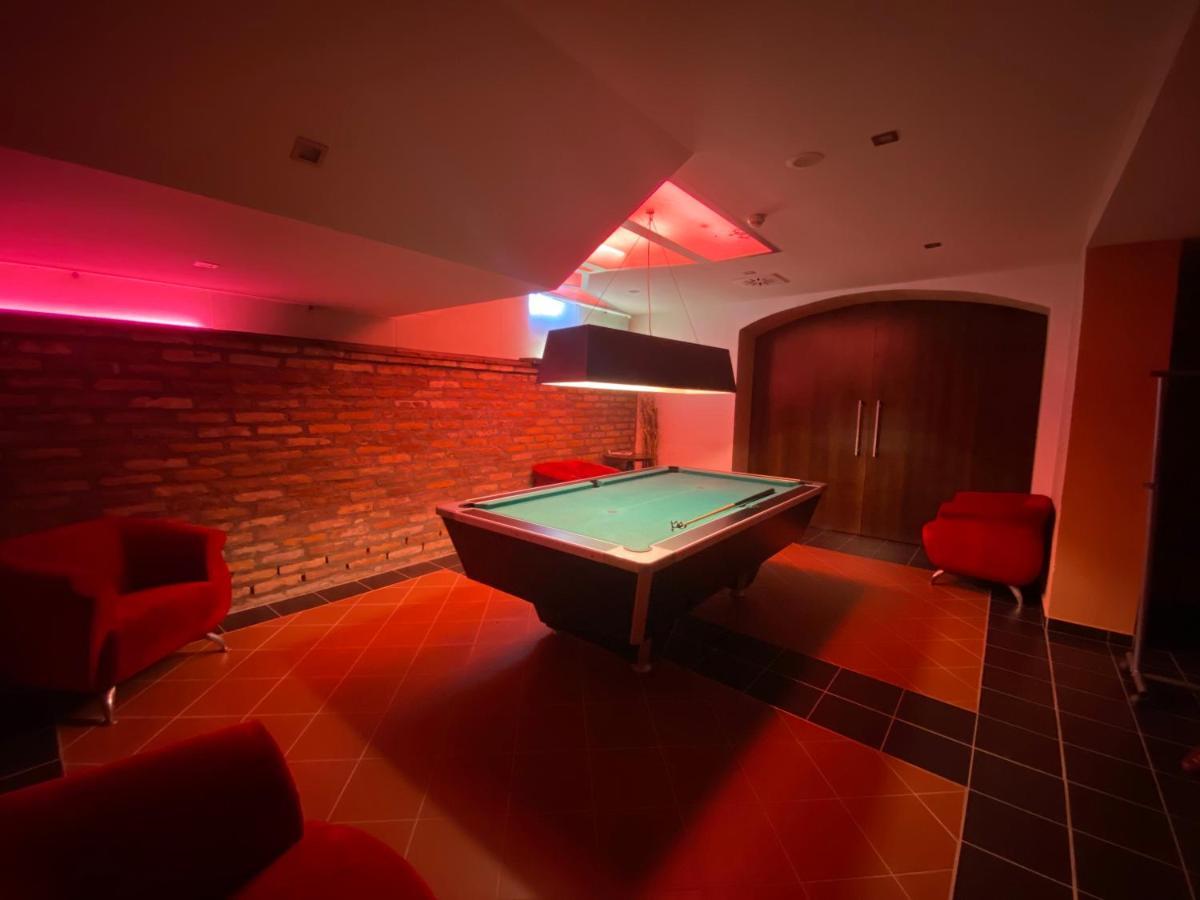 Boutique Hotel Sopianae Печ Екстер'єр фото