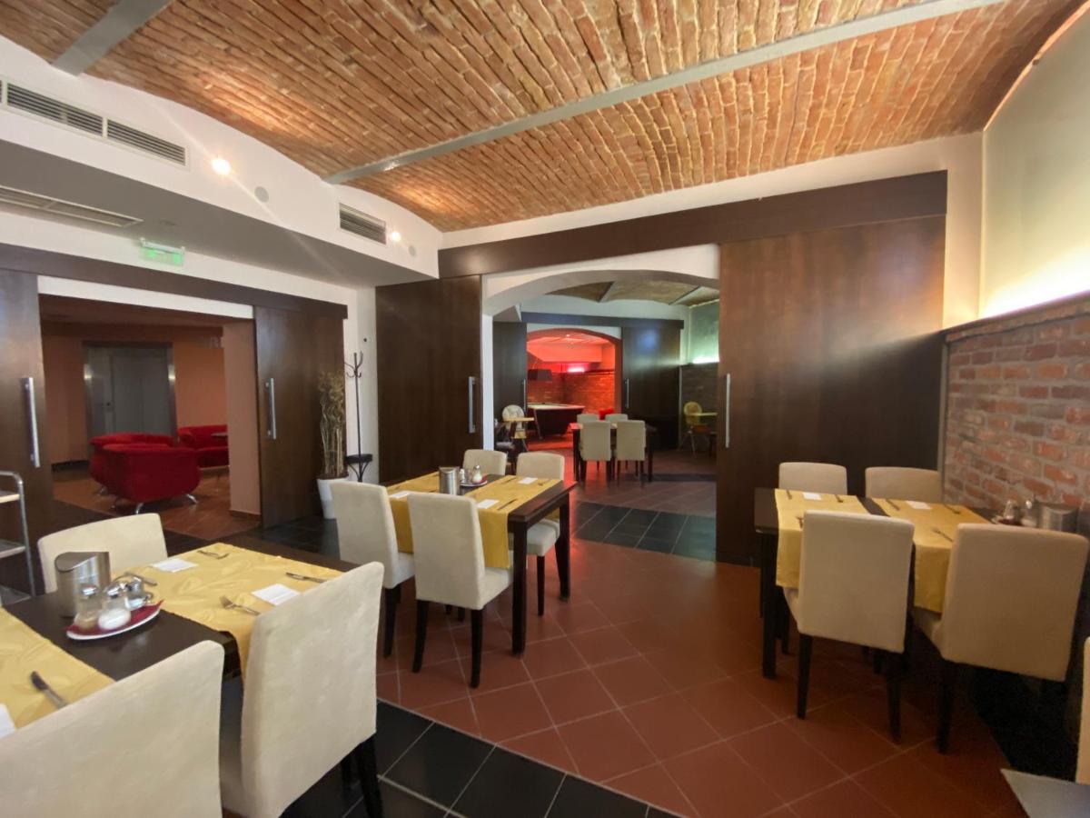 Boutique Hotel Sopianae Печ Екстер'єр фото