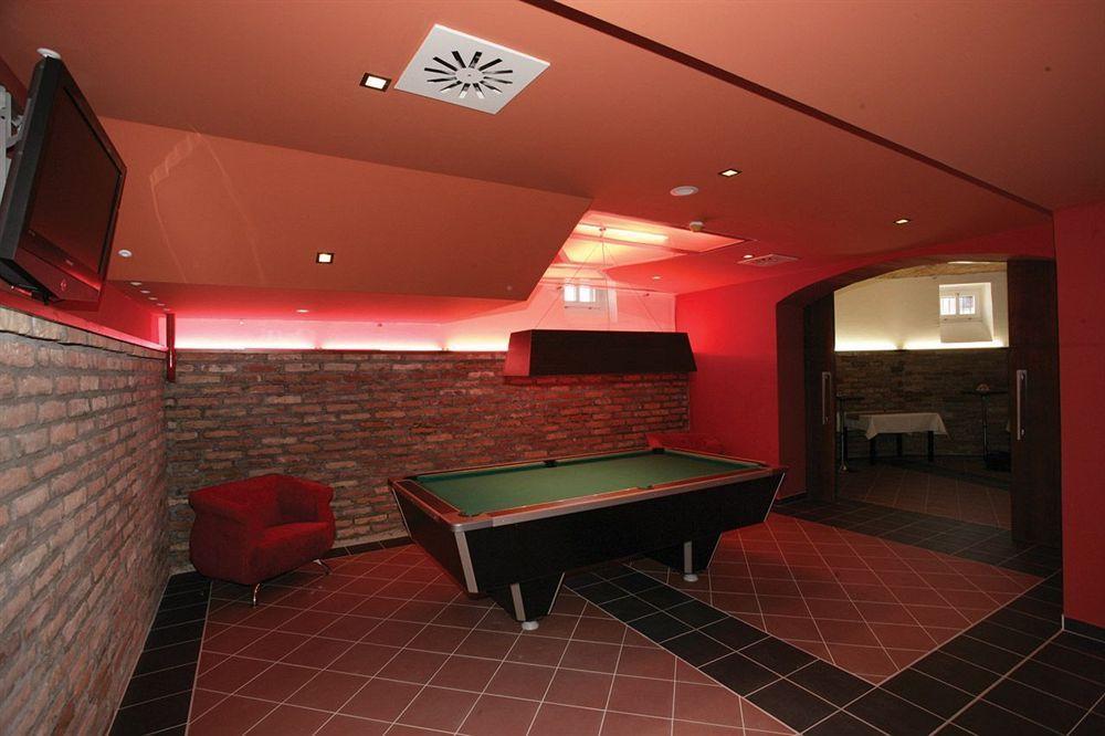 Boutique Hotel Sopianae Печ Екстер'єр фото