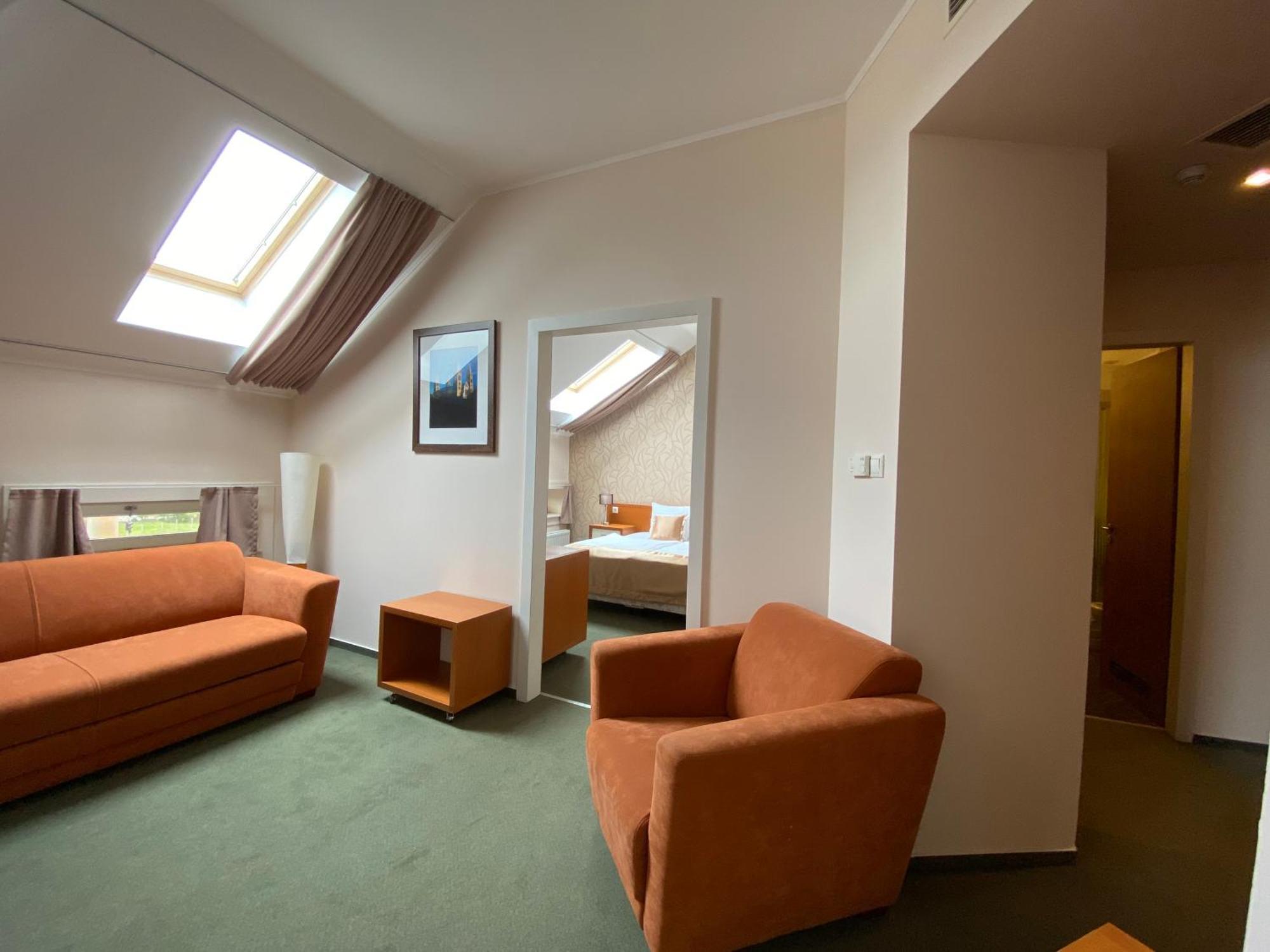 Boutique Hotel Sopianae Печ Екстер'єр фото