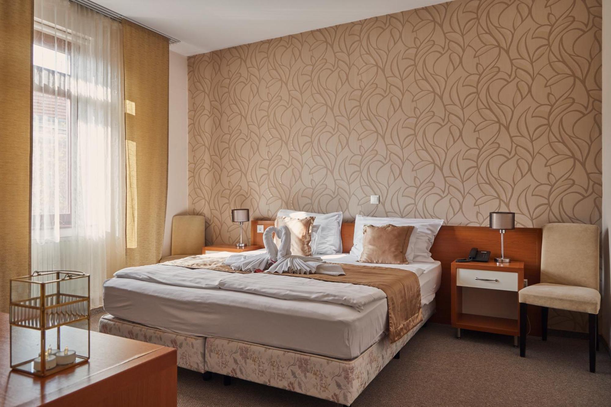 Boutique Hotel Sopianae Печ Екстер'єр фото