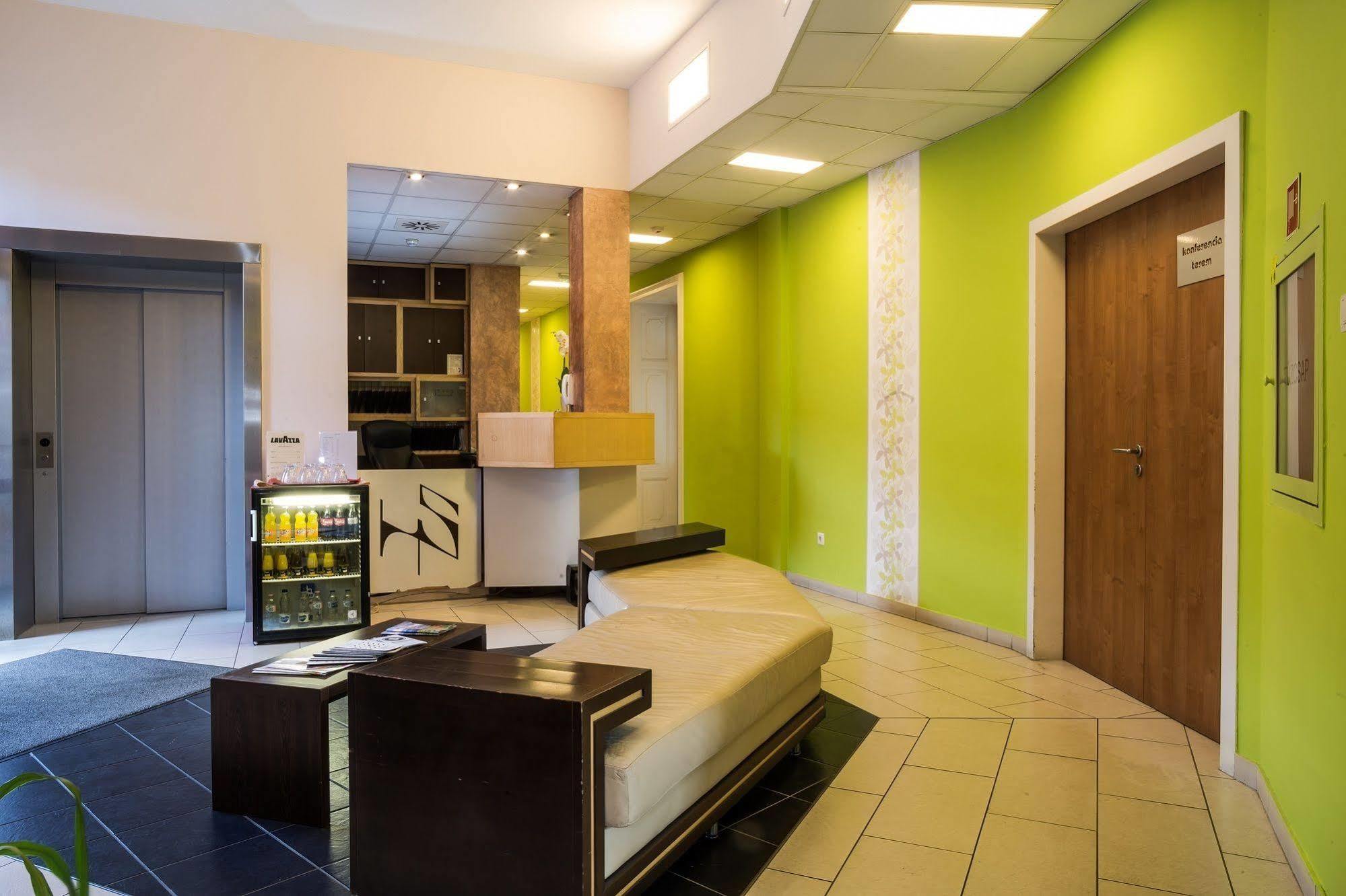 Boutique Hotel Sopianae Печ Екстер'єр фото